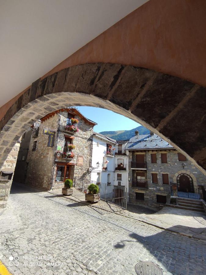Casa A Ruata Villa Torla Exterior foto